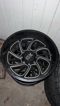 20”  black wheels