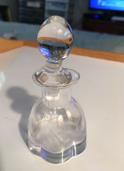 Glass bottle with stopper