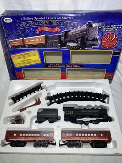 Eztec North Pole Express Christmas Train Set