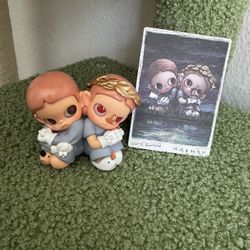 Zsiga Twins Liars Garland