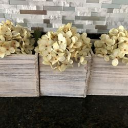 3 Woodland Box Planter With Artificial Yellow Flowers