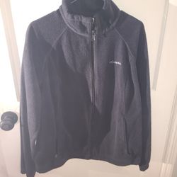 Woman's Columbia Zip Up Jacket 