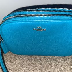 Coach turquoise crossbody