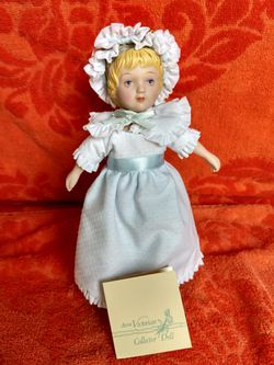 Avon Victorian collector doll