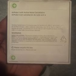AirPod 4s 