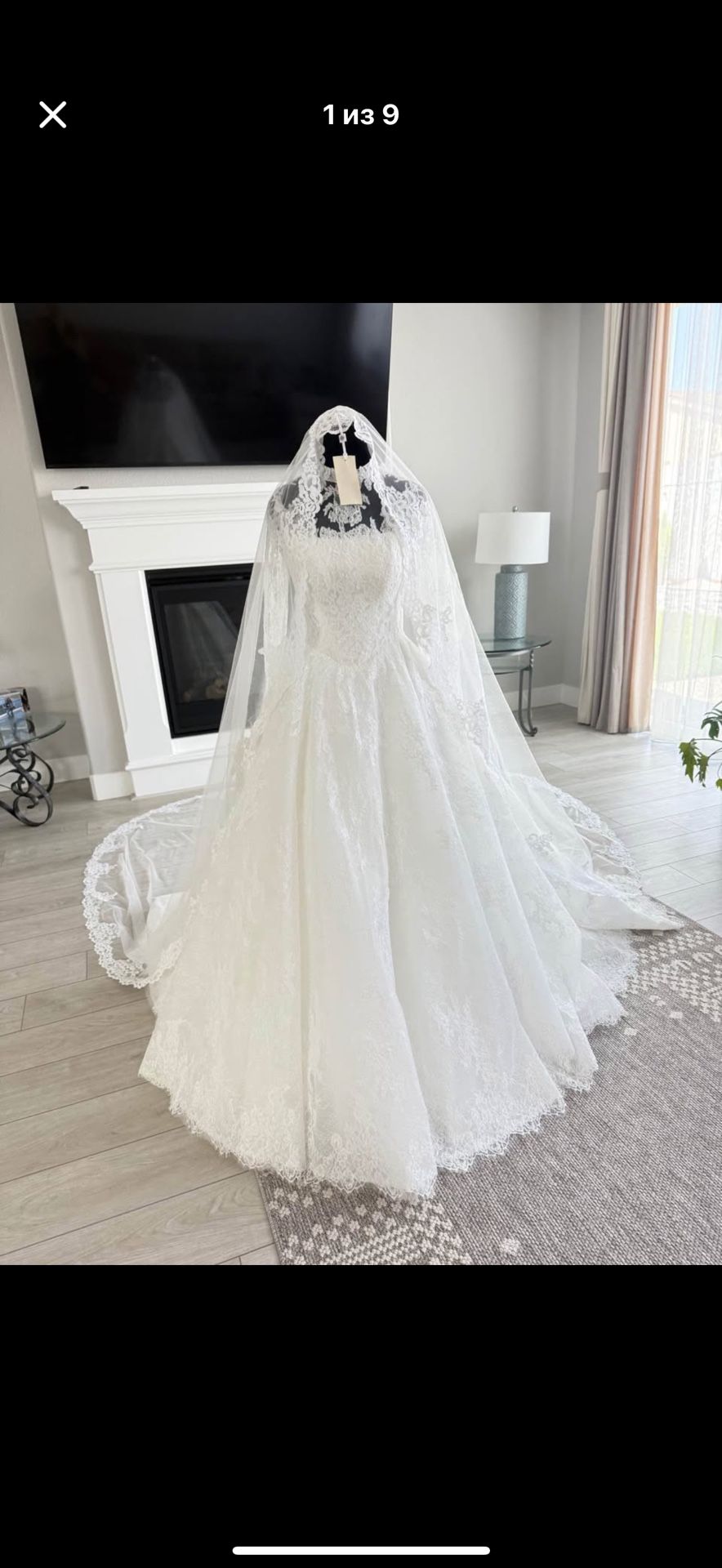 New Wedding Dress + Veil. Size 2/4