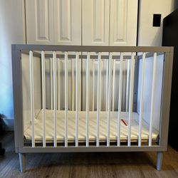 Mini Baby Crib + Thin Mattress