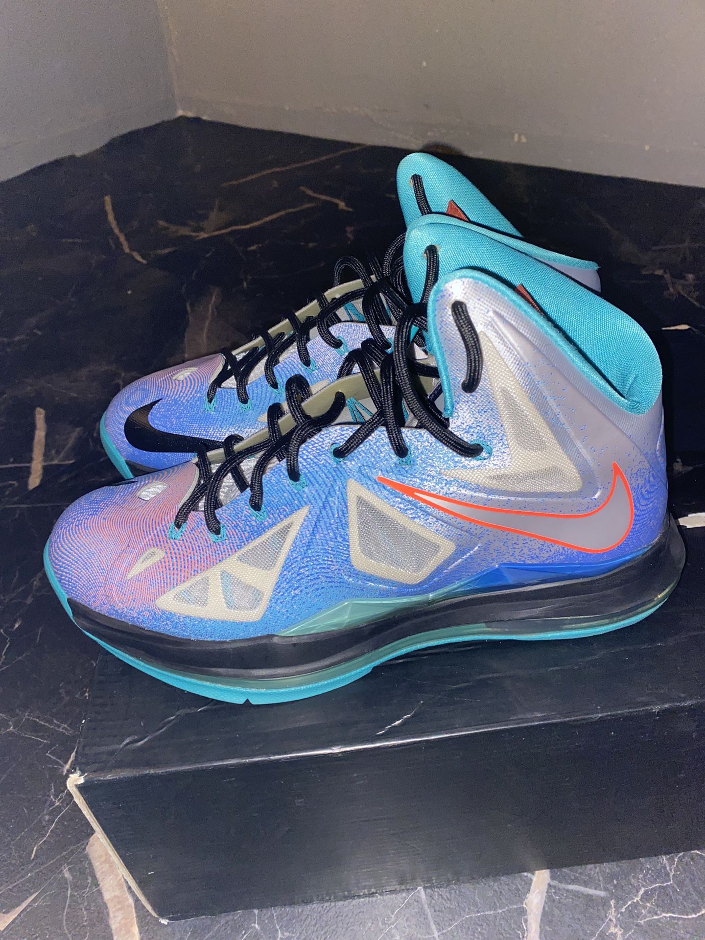 LEBRON 10 PURE PLATINUM SIZE 10