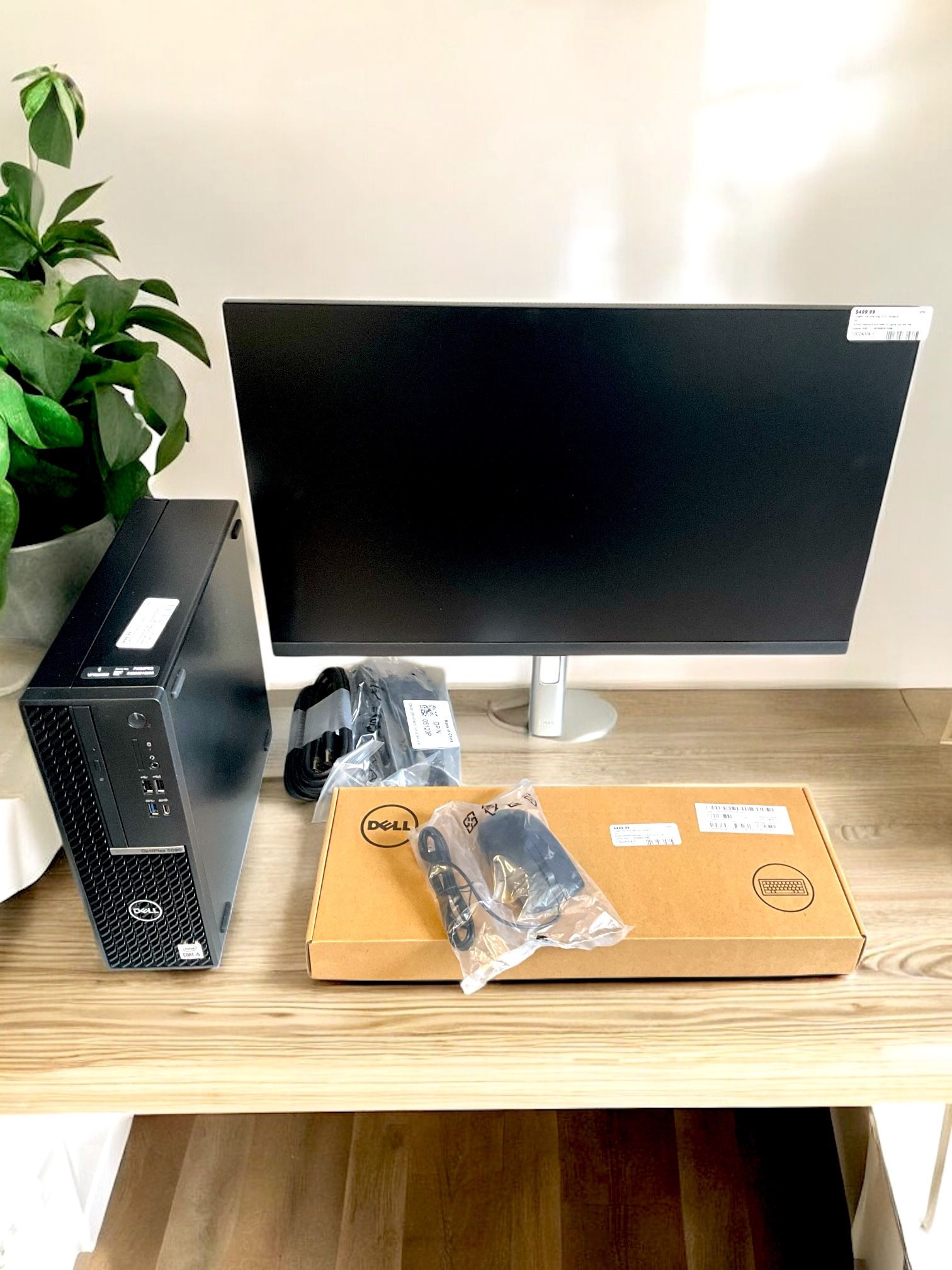 Dell Opliplex 5090 with Monitor, Mouse/Keyboard, and Box.