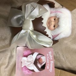 Anne Geddes Baby Bunny Doll In Easter Egg Set 