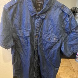 Guess men’s size Large