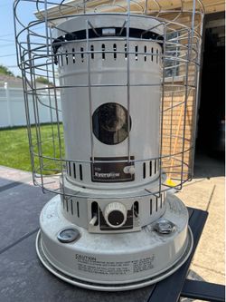 Everglow P-E8 Portable Kerosene Space Heater – Untested