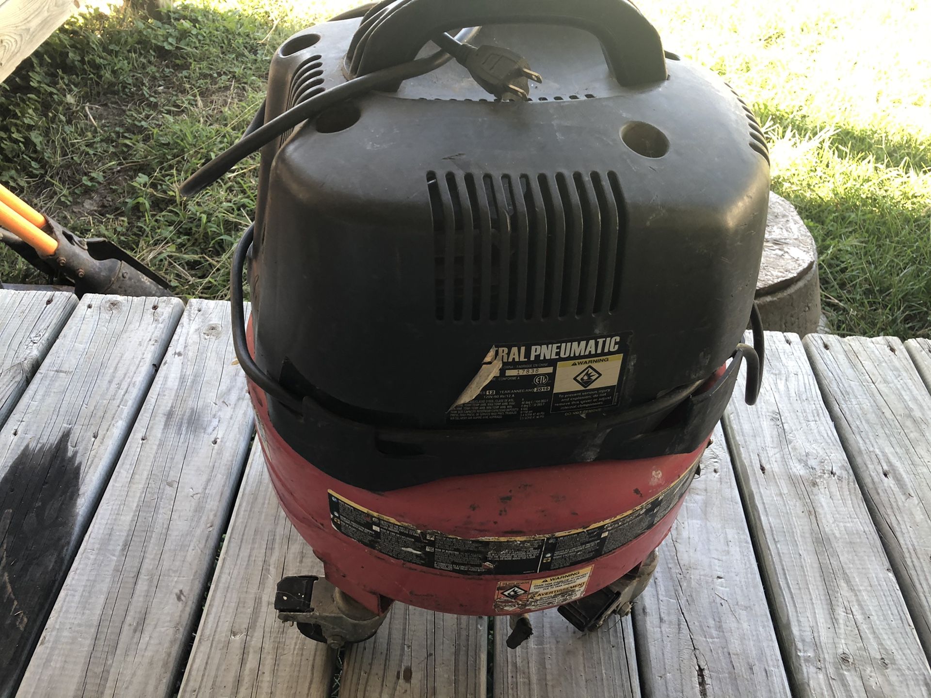 Air compressor