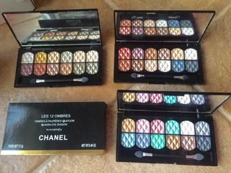 NIB eyeshadow palette 12 colors
