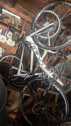 Felt racing bike