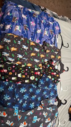 Scrubs tops