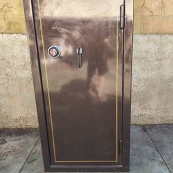 Browning Gun Safe (Gold, Silver. Watches, Cash, Money, Ammunition)