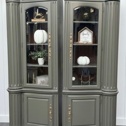 Beautiful large set of cabinets w/ tons of storage