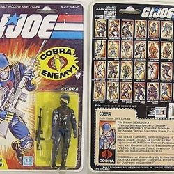 Collector seeking vintage old GI Joe toys dolls action figures accessories 1960s 70s 80s g.i. Joes toy figure doll collector collectibles 