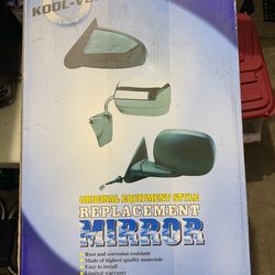 Power Mirror 2000/2005 Chevy Impala right side mirror brand new Electric