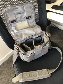 Retro travel Camera bag - perfect for DSLR/mirrorless cameras