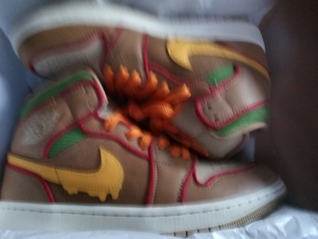 Jordan 1 "Cheeseburgers"