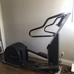 Precor Elliptical EFX 544