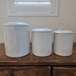 Charming Farmhouse Canister Set