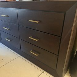 Wood Dresser