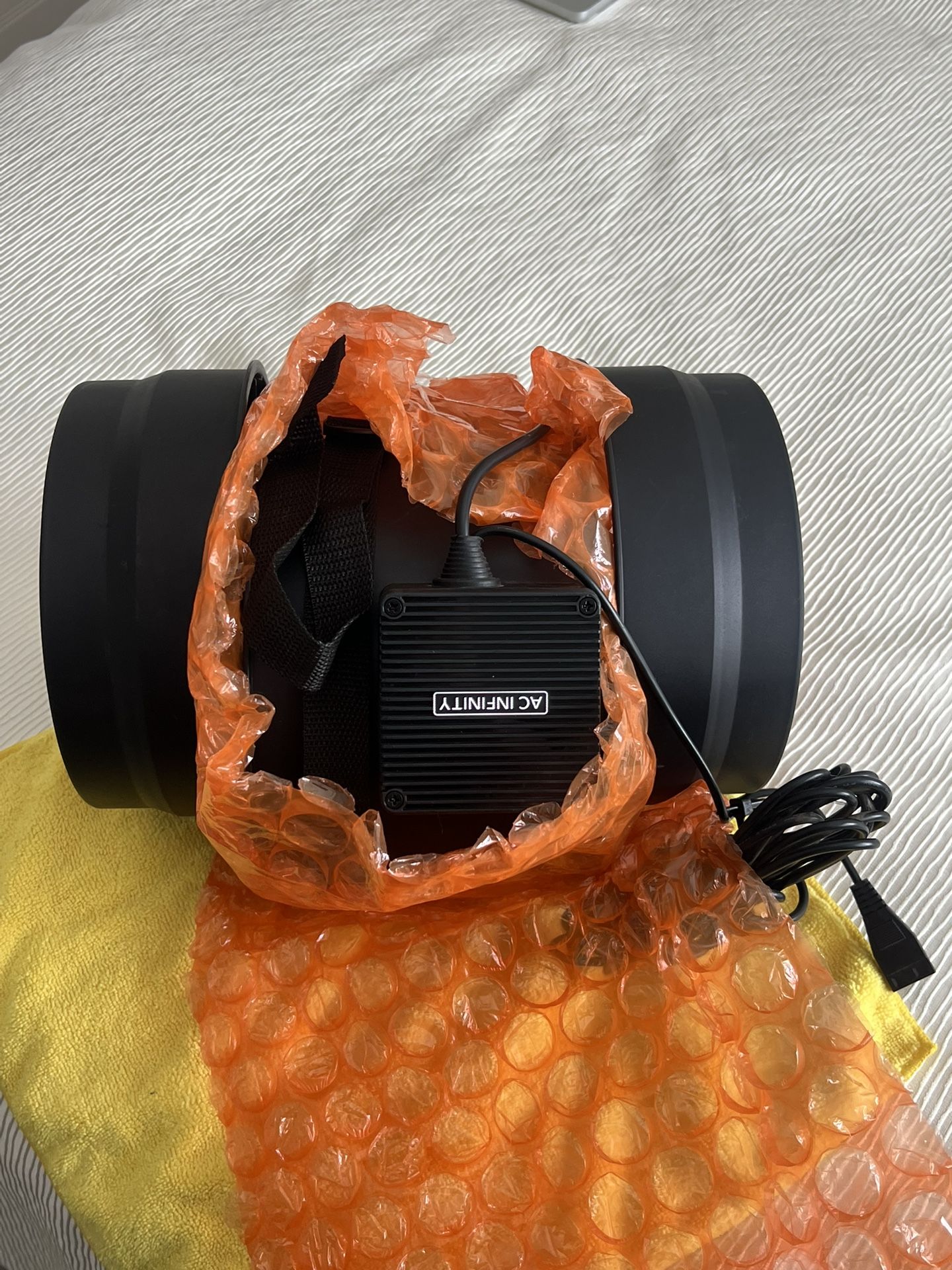 AC Infinity Cloudline T8, Quite 8” Inline Duct Fan With Temperature Humidity Controller