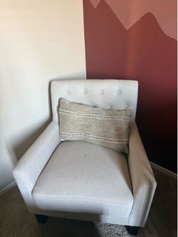 Accent chair