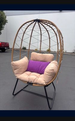 New Outdoor Patio Indoor Wicker Large Egg Chair With Table