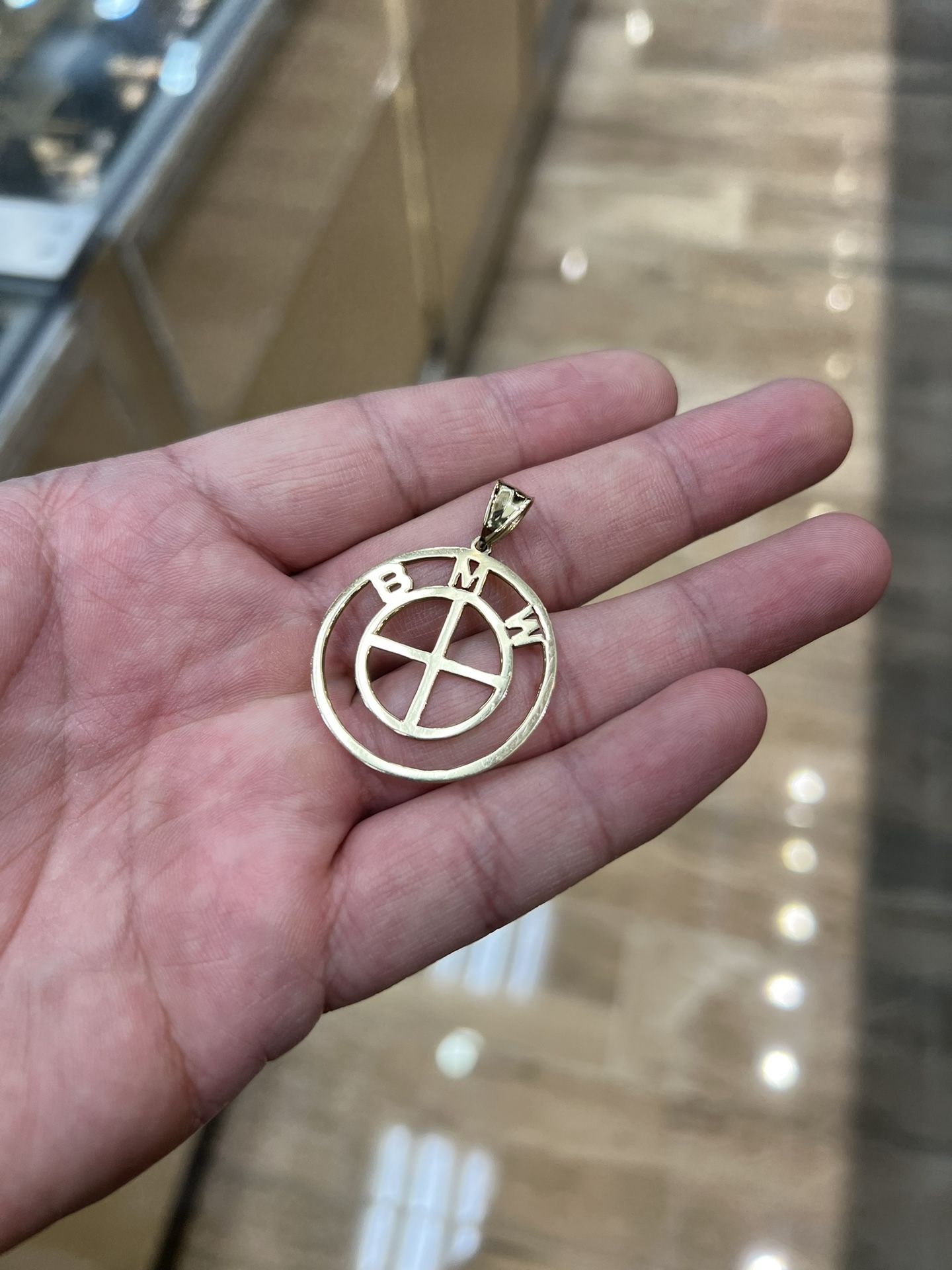 BMW Pendant
