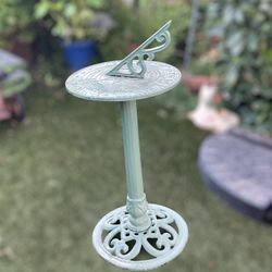 Metal cast Iron Sundial Garden Ornament