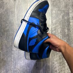 Air Jordan 1 RETRO Black And Blue