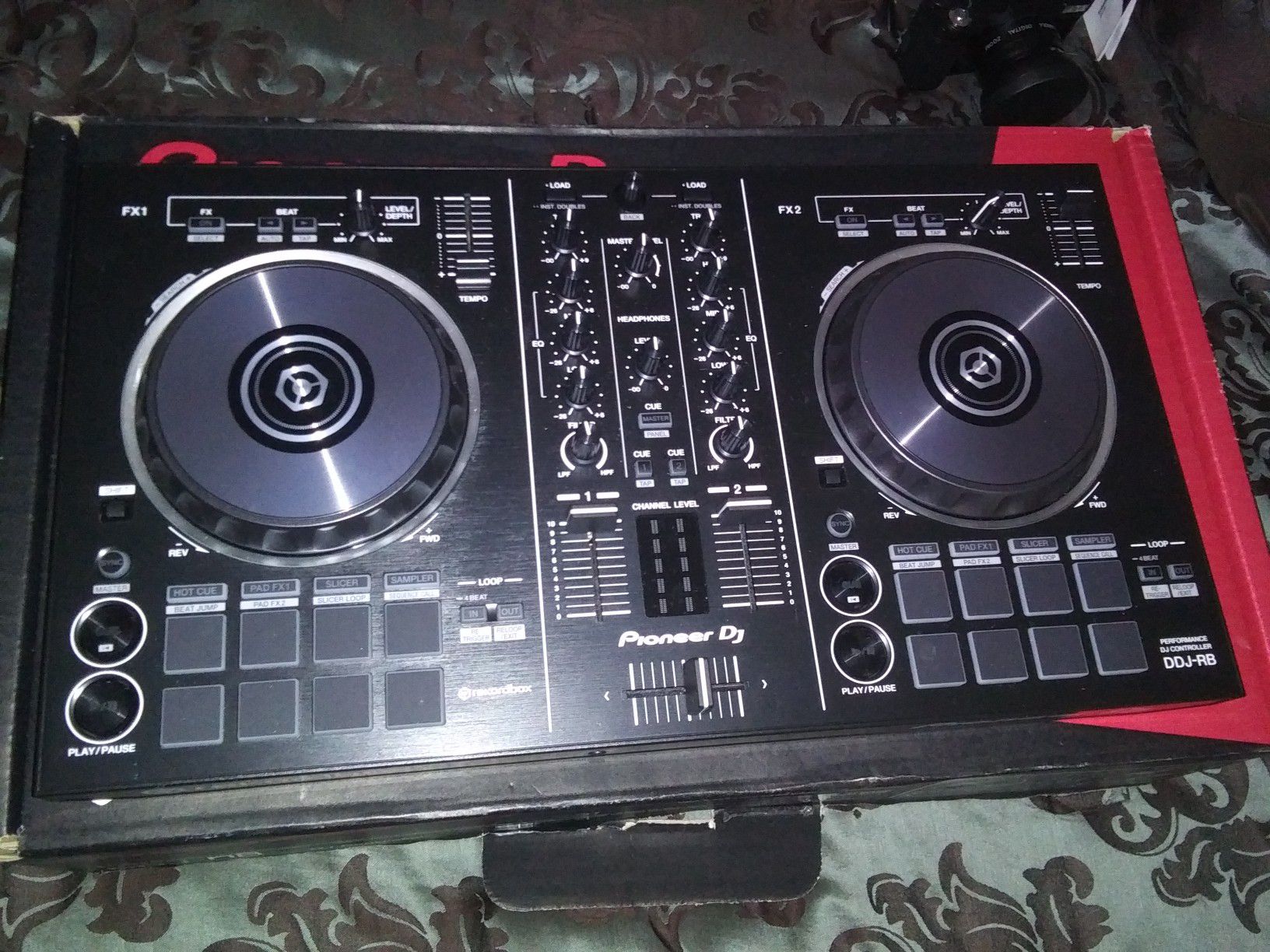 DJ controller for sale