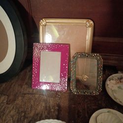  Picture Frames 