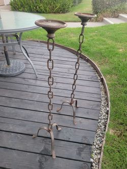 Metal chain candle stand