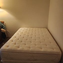 Stearns & Foster Queen Size Mattress, Box Spring & Bed Frame