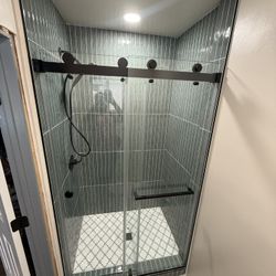 Shower Door With Install 