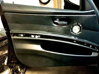 2006-2009 BMW 3-Series e90 4-door Drivers door panel (325i 328i 330i 335i)