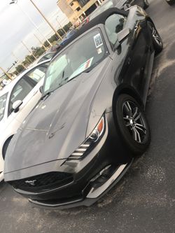 2017 Ford Mustang Ecoboost Premium rwd