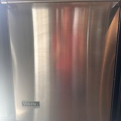 Viking Dishwasher In