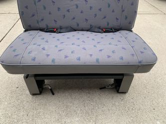 VW Eurovan 2nd row seat