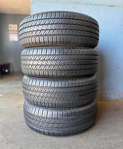 225 60 17 YOKOHAMA I sell this Seth of tires with 80% life the 4