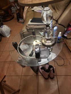 Beautiful set of coffee tables have all three and in great condition