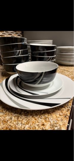 Dinnerware sets