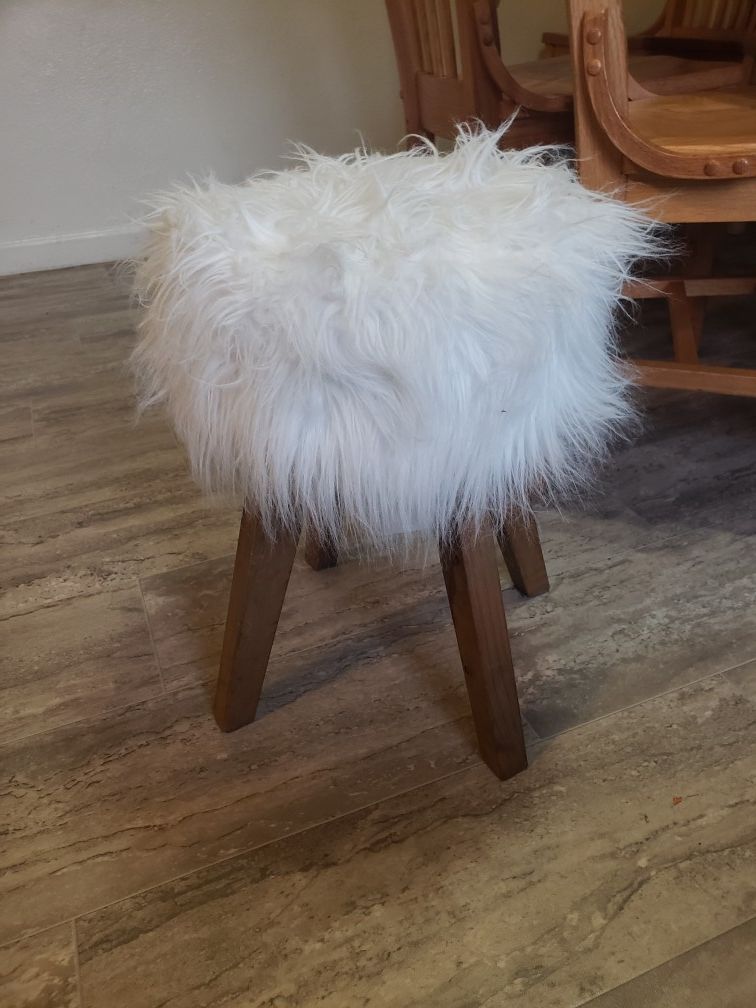 Fur foot stool