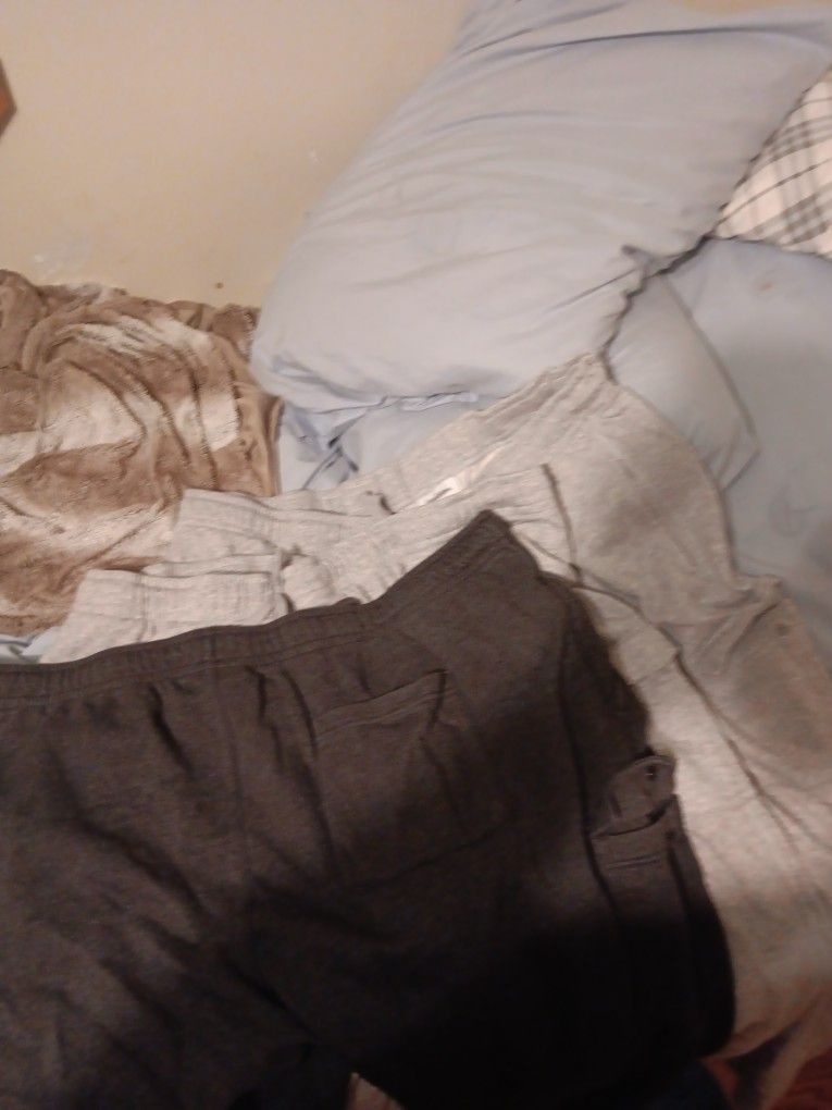3x New Cargo Sweatpants