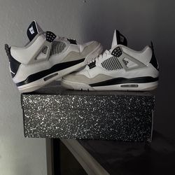 military black jordan 4s